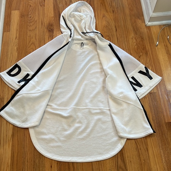 DKNY Poncho Jacket - Picture 11 of 12